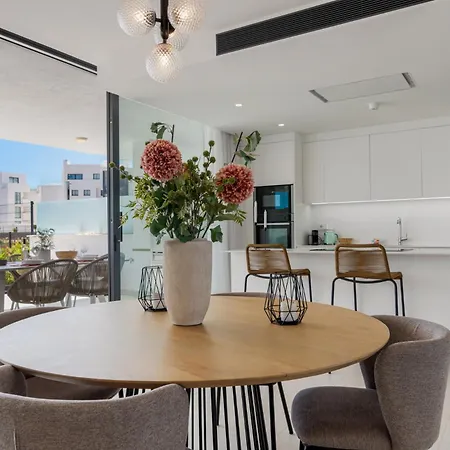 Vivi Homes - El Valle Pool, Wellness, Gym & Sea View Apartment *
