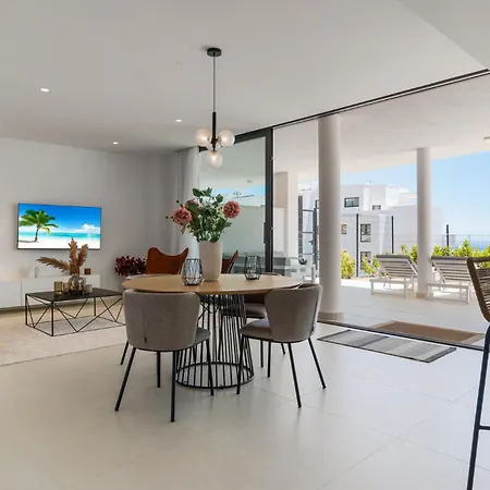 Vivi Homes - El Valle Pool, Wellness, Gym & Sea View Apartment *